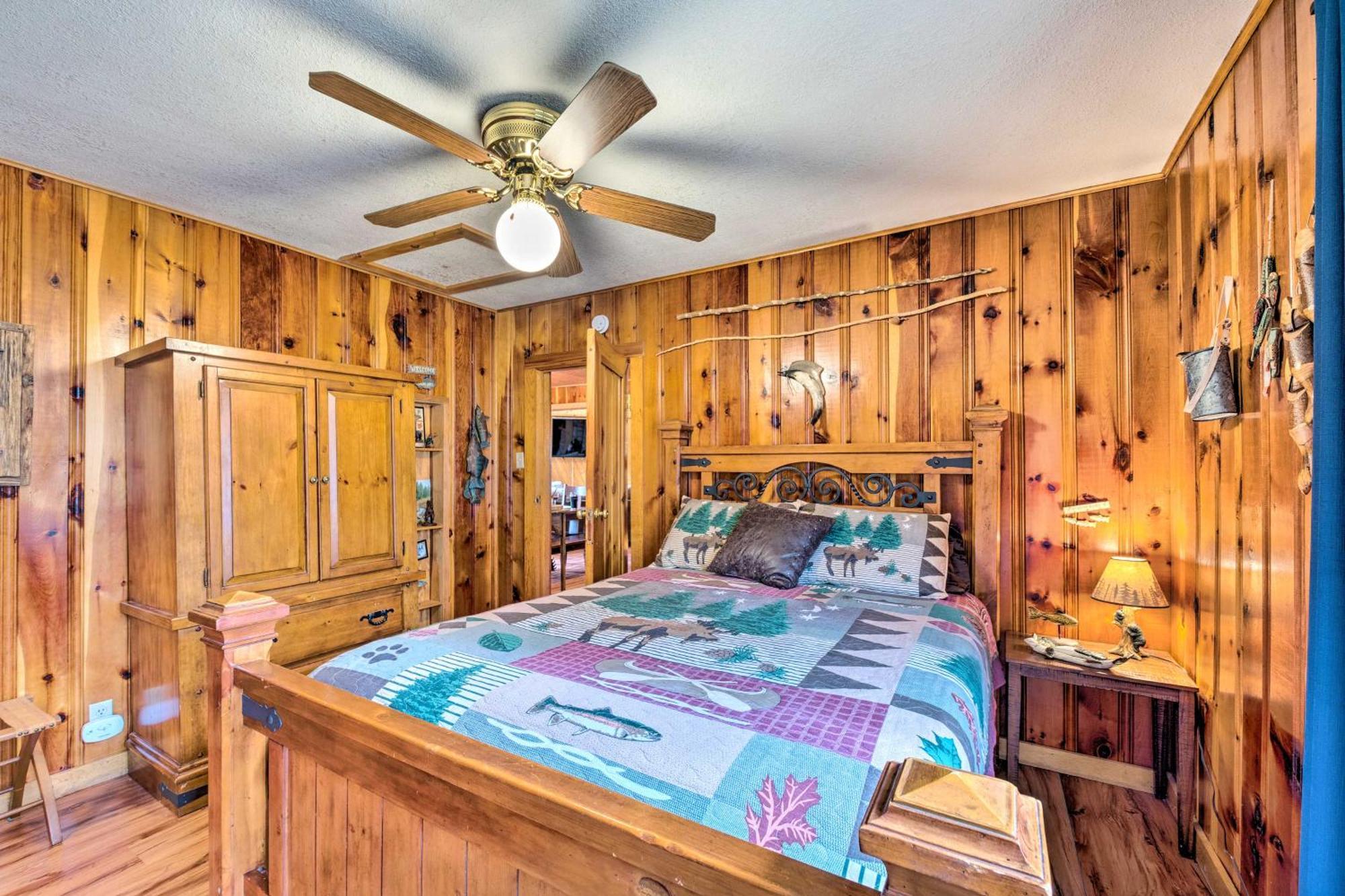Unique Bear Country Cabin In Ruidoso With Hot Tub! 外观 照片