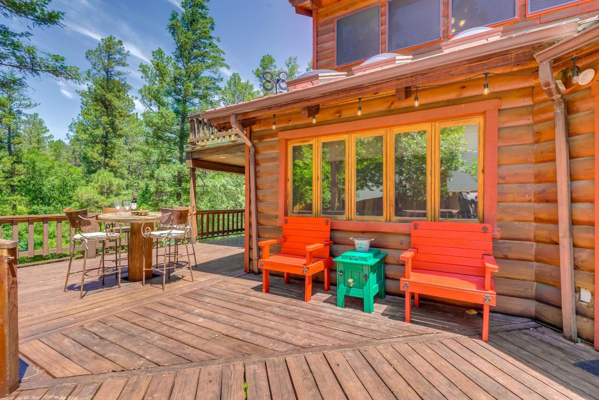 Unique Bear Country Cabin In Ruidoso With Hot Tub! 外观 照片