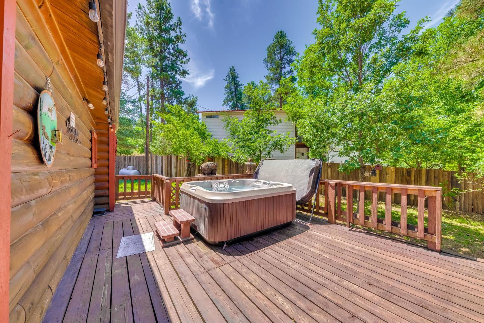 Unique Bear Country Cabin In Ruidoso With Hot Tub! 外观 照片